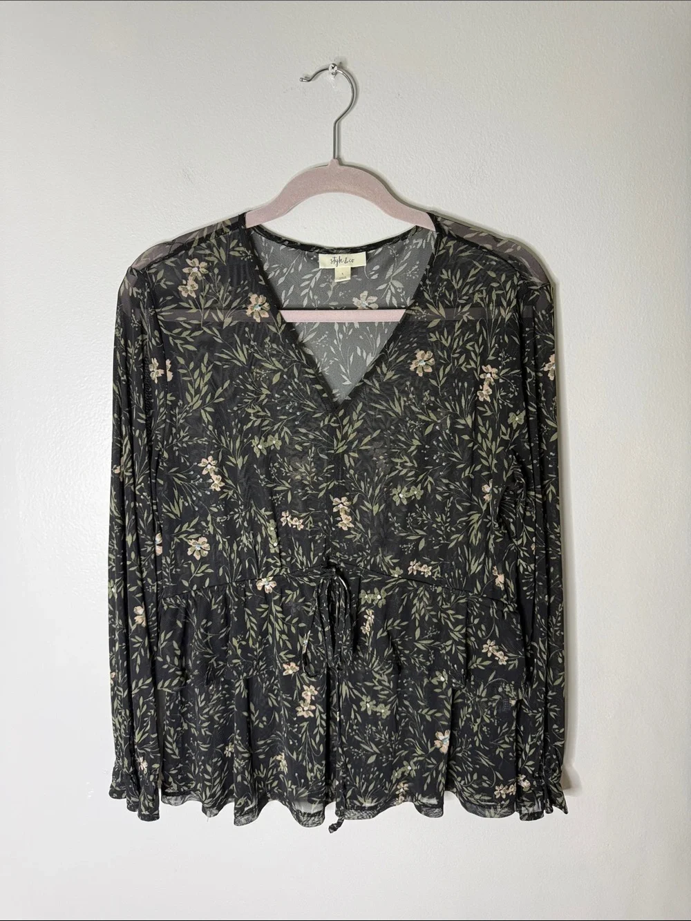 Style & Co Dark Gray Multicolored Floral V-Neck Drawstring Peplum Top Size Large